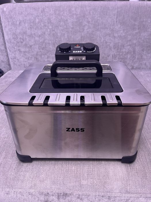 Friteuza inox Zass ZDF 07, Putere 2000 W, 5 l, 3 cosuri pentru prajit, Inox-negru