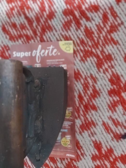 Fier cu cărbuni în stare foarte bună