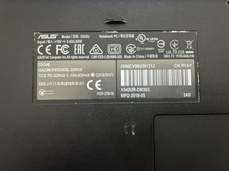 ASUS VivoBook 15 X542UR-DM303