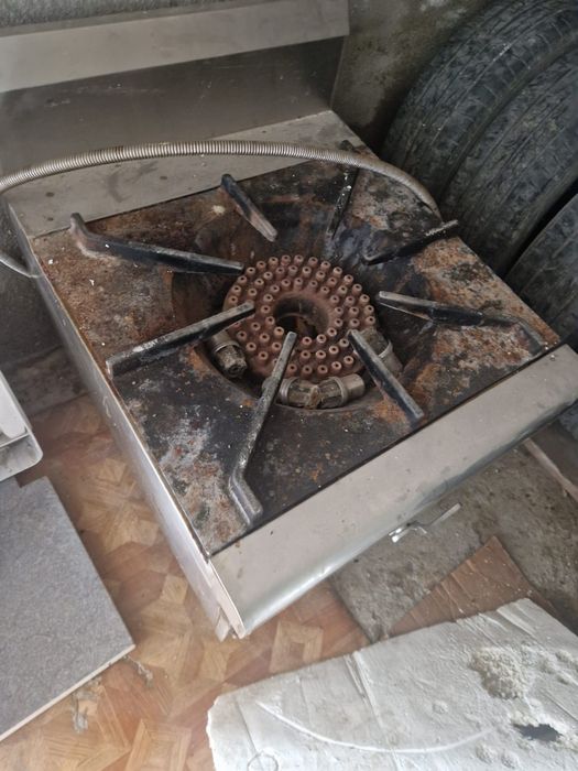 Газовый плита. .