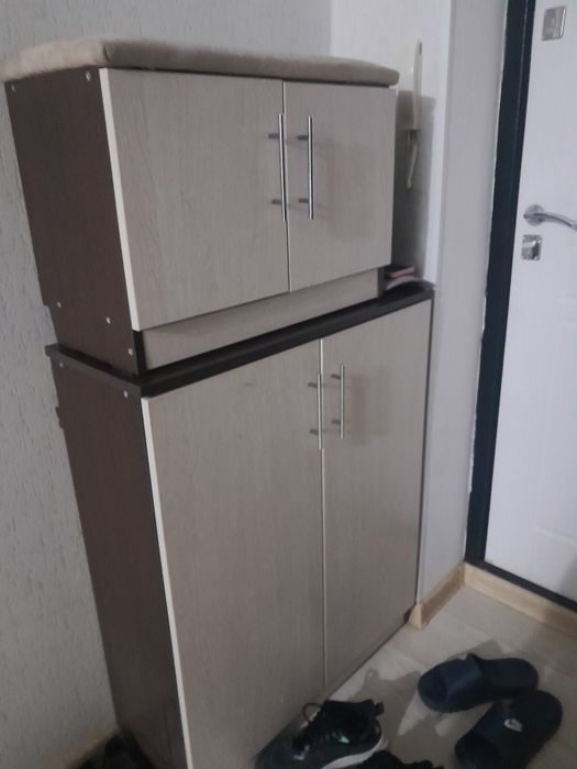 Шкаф для обуви в отличном состояний