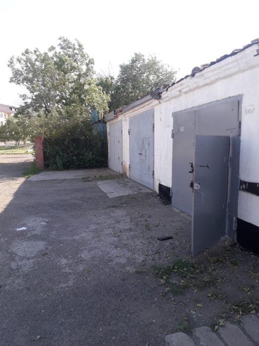 Гараж напротив магазина Лидер