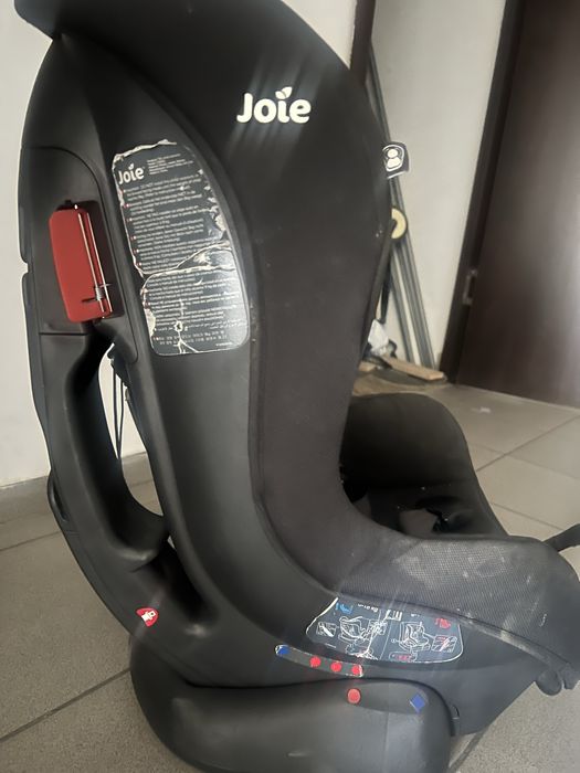 Автокресло Joie tilt