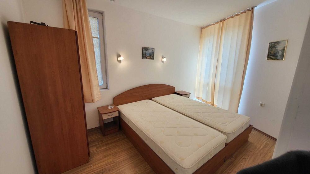 Дава се под наем Двустаен апартамент в Свети Влас - 65 кв.м за 153 € - Снимка #1