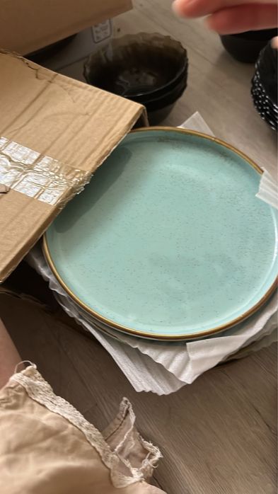 Тарелки сервисные