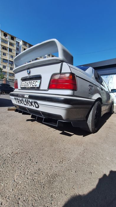Обвес BMW e36. На перед бампер и Зад бампер.