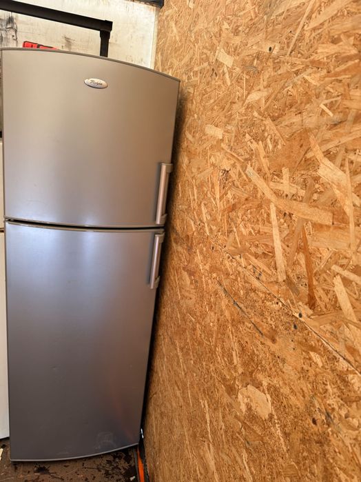 Frigider whirlpool functional