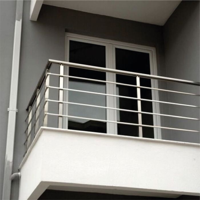 Алуминиеви и Стъклени Парапети