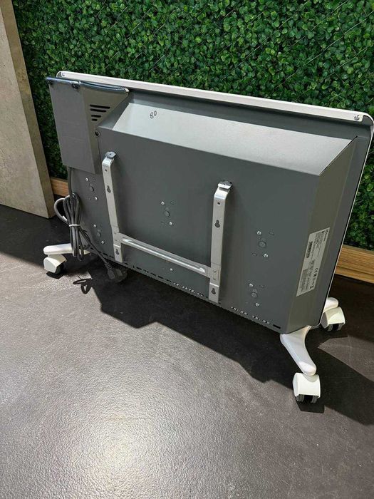 Мощный электрический  конвектор Electrolux EIH/Air Heat G2-1500E