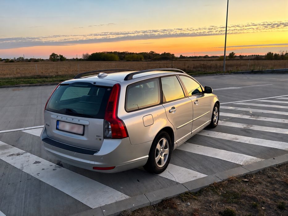 VOLVO V50 2009 — imagine 4