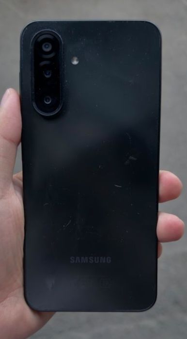 Самсунг А17 сатылады 55000