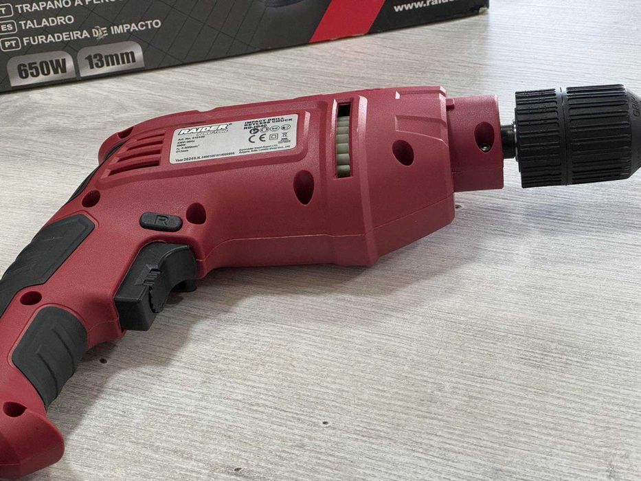 Ударна бормашина RAIDER RD-ID40, 650 W, 13 мм