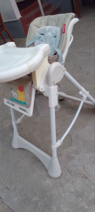 Bolalar stuli sotiladi