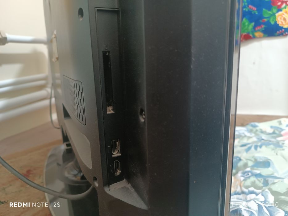 Телевизор Philips 32 дюм 82 см диагональ