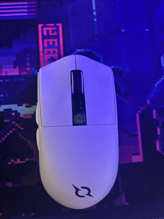 Sistem Gaming I5-13400  RTX 5060  Monitor 144Hz 1Ms Accesorii