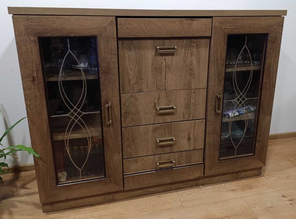 Vand mobilier de hol si living