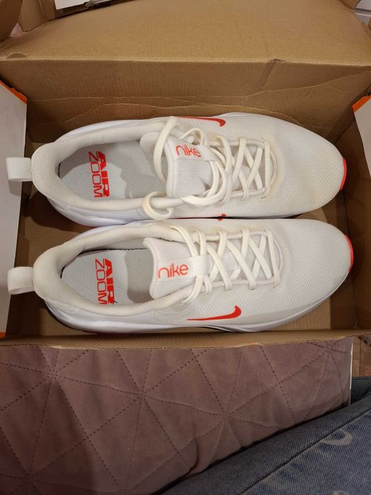 Чисто нови спортни маратонки NIKE AIR ZOOM