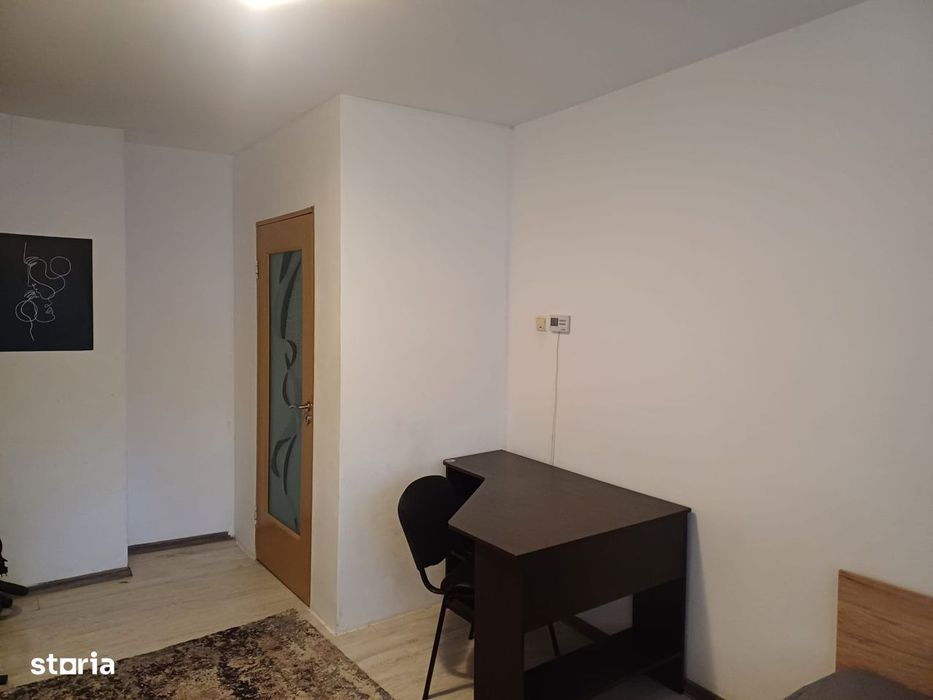 Apartament de inchiriat, 2 camere, decomandat, pet friendly