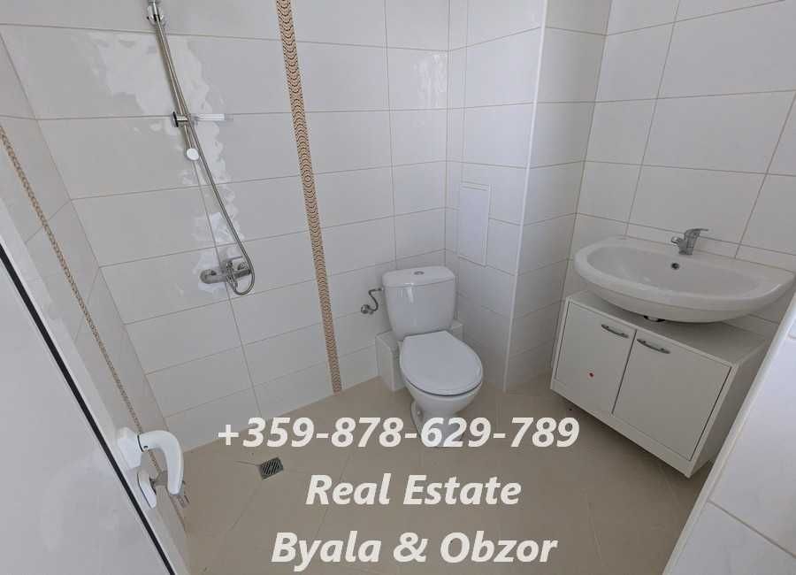 Просторен двустаен апоартамент с 2 бани и с голяма тераса