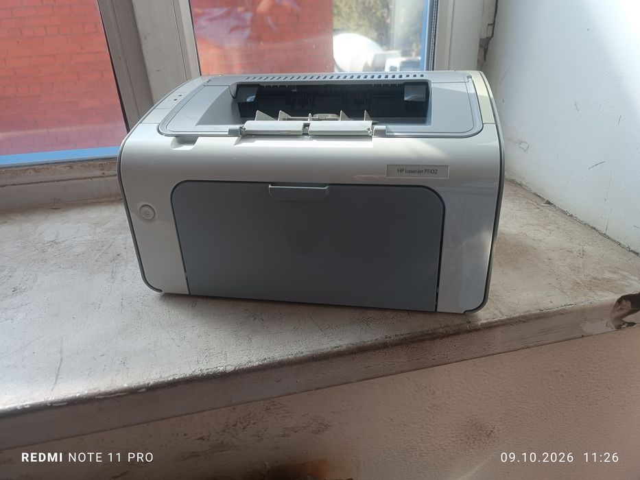 Продам принтер НР 1102