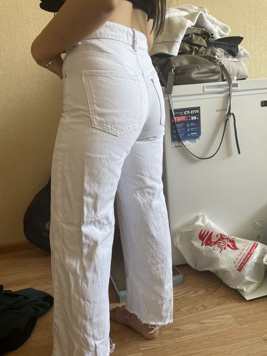 Продам джинсы зара!