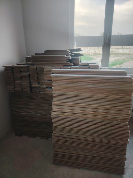 Продам ламинат б/у