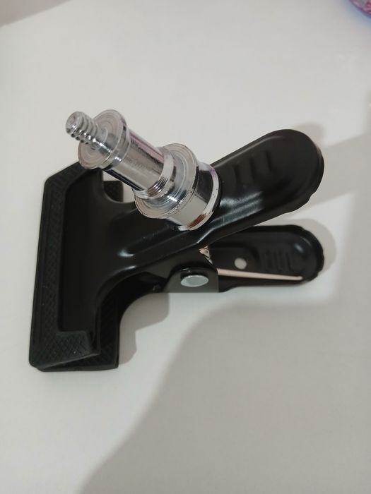 Крепления/держатели телефона