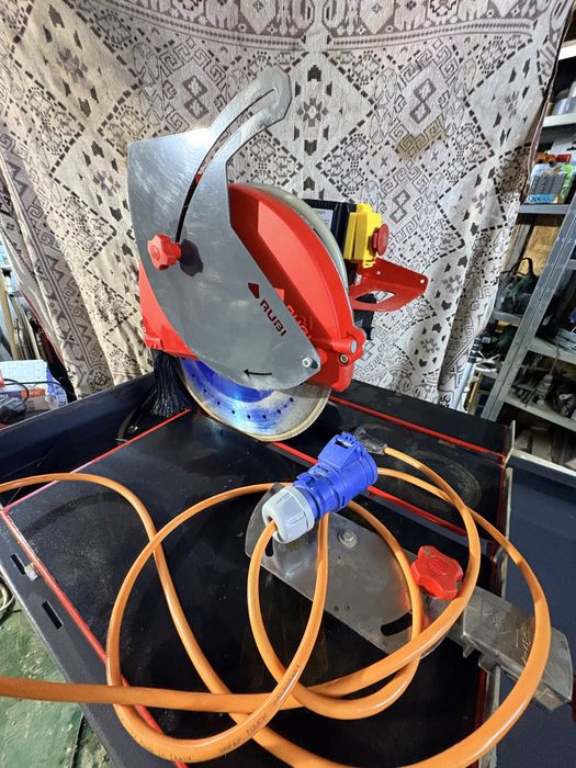 Masina taiat pavele si piatra Ruby DR 350 aproape noua,utilizata doua saptamani
