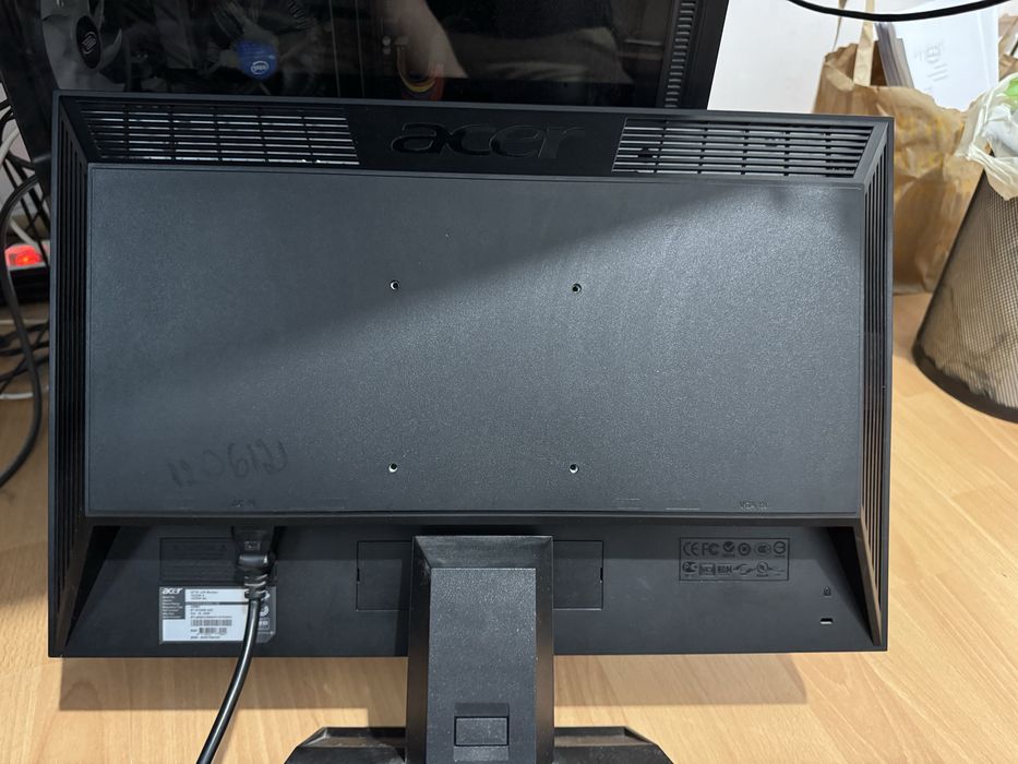 Monitor Acer V223w