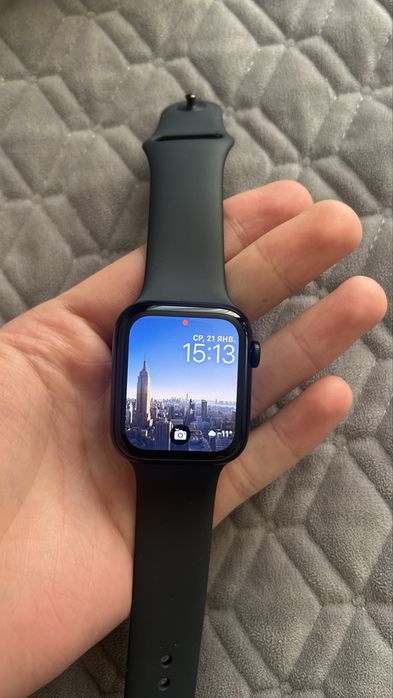 продаю эпл вотч se2