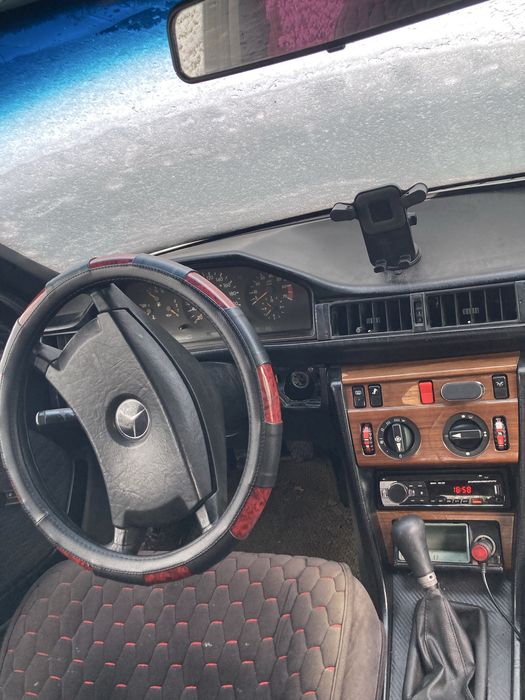 Мерседес 124 230 дорест