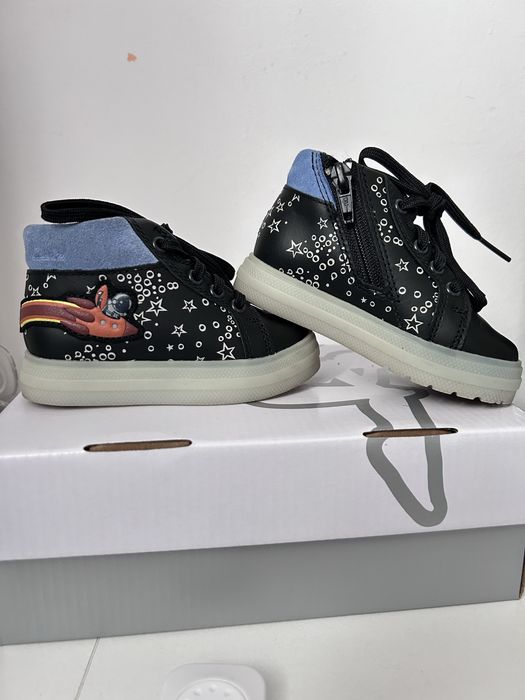 Ghetute clarks din piele