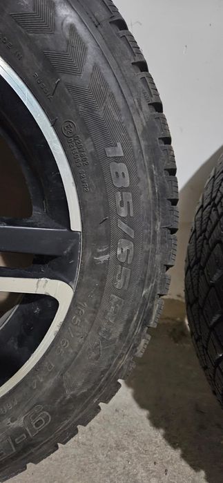 Продам диски с зимней резиной