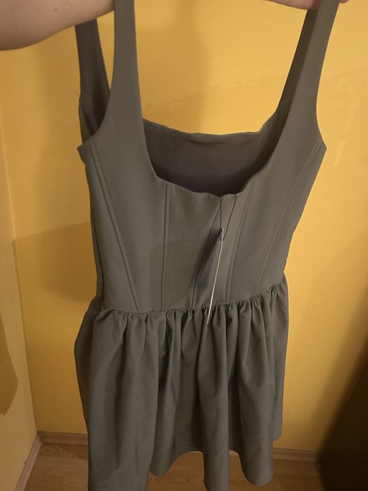 Бюстие с пайети Zara