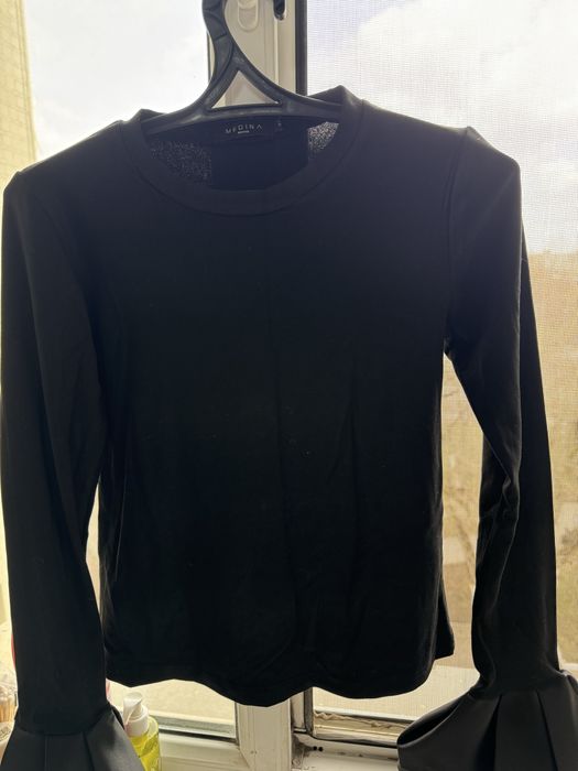 Кофта продается на низком цене