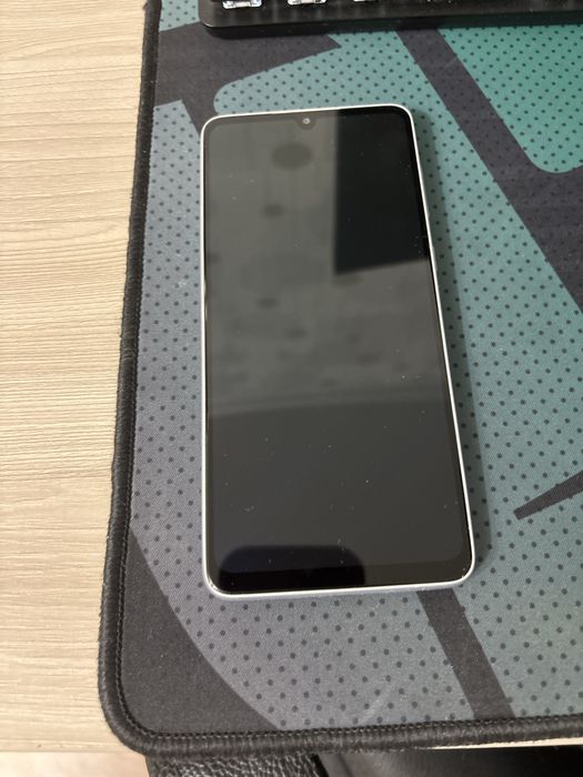 Продам самсунг galaxy A33 с коробкой