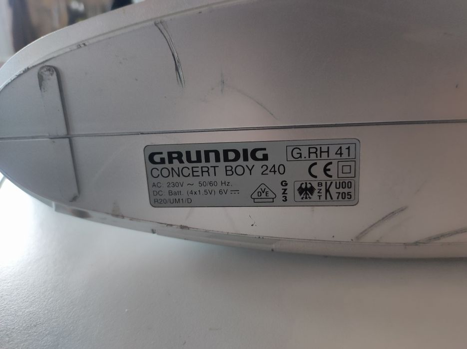 Радио Grundig Concert boy 240