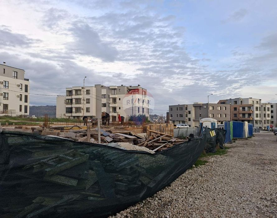 Продава се Двустаен апартамент в Варна, м-т Траката - 84 кв.м за 973 €/кв.м - Снимка #1