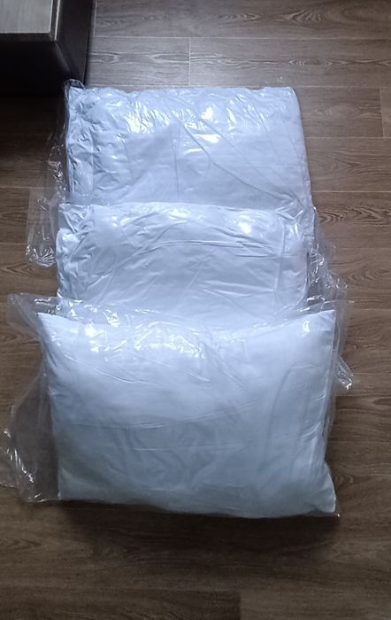 Продам новые подушки 50×70