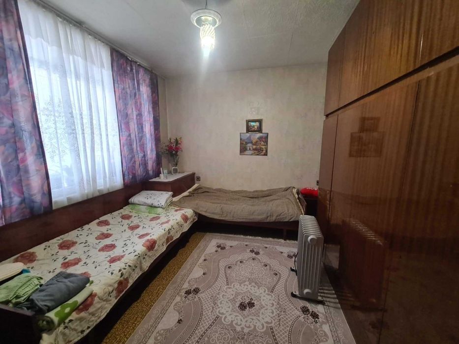 Продава се Двустаен апартамент в Хасково, Република - 72 кв.м за 815 €/кв.м - Снимка #4