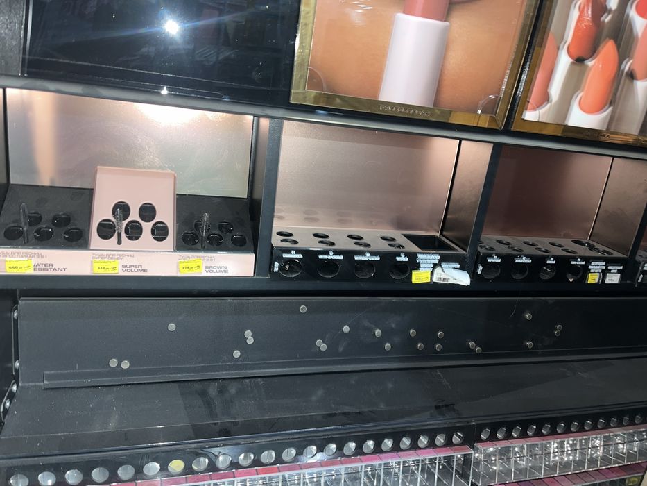 Стеллаж для макияж