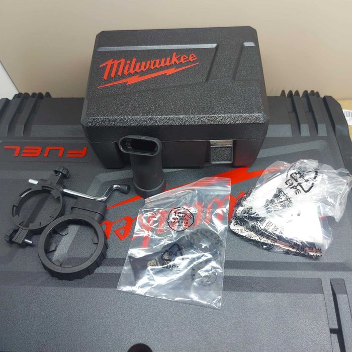 Акумулаторен мултитул Milwaukee  M18 FMT-0X