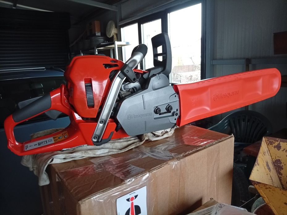 Хускварна 562хр ( чисто нова)