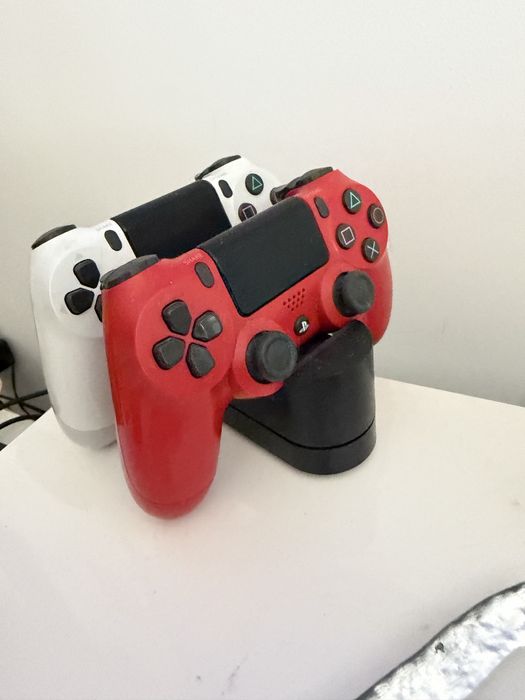 PS 4 PRO 1 TB Alb