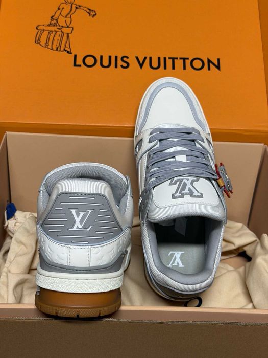 Adidasi Louis Vuitton Trainer Premium