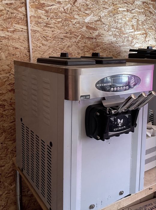 Продам мороженное аппарат