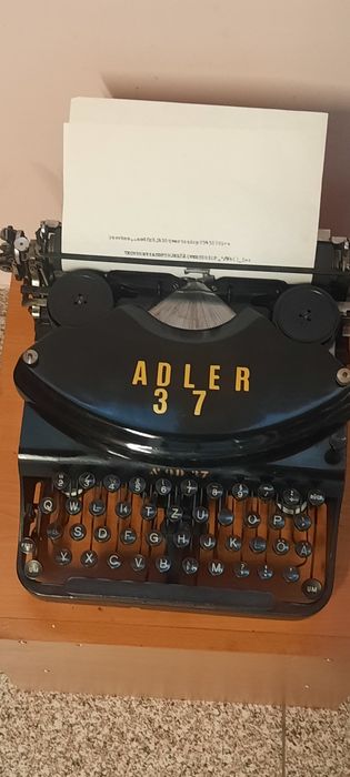Mașină de scris Adler no.37 impecabilă