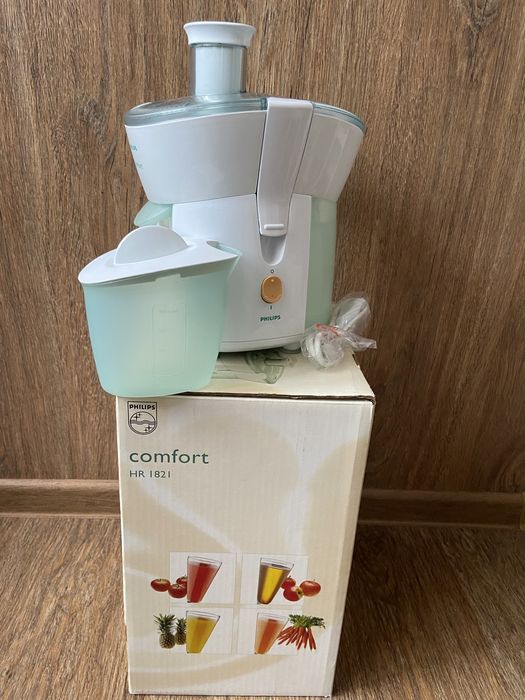 Продаётся соковыжималка Philips.