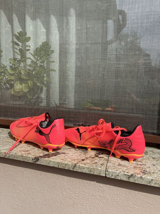 Ghete fotbal Puma Future 7