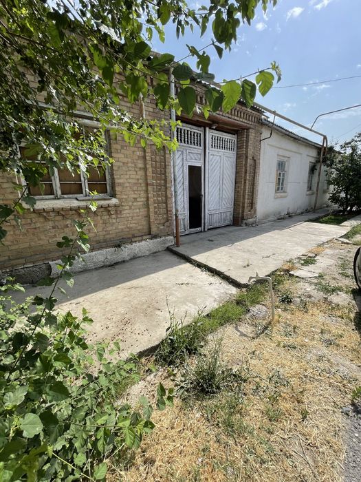 Uy sotiladi SROCHNO!!